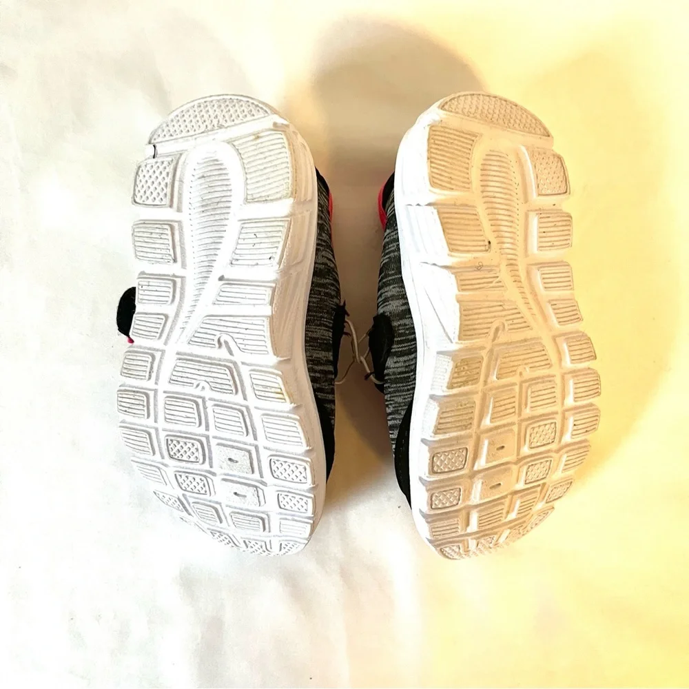 Toddler’s Girl Shoes in Pink & Black - New - Picture 6 of 6